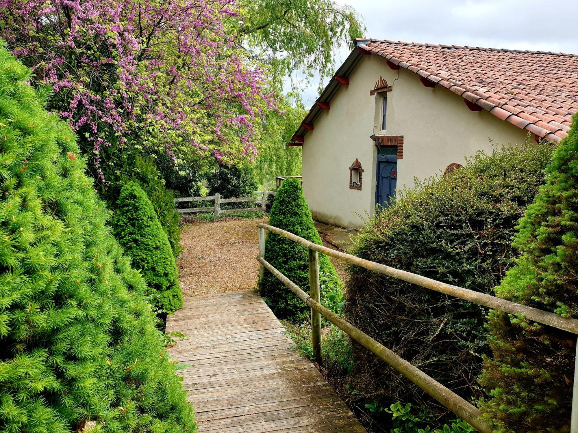 Bed and Breakfast La Ferme de Jeanne à Saint-Girons  Extérieur photo